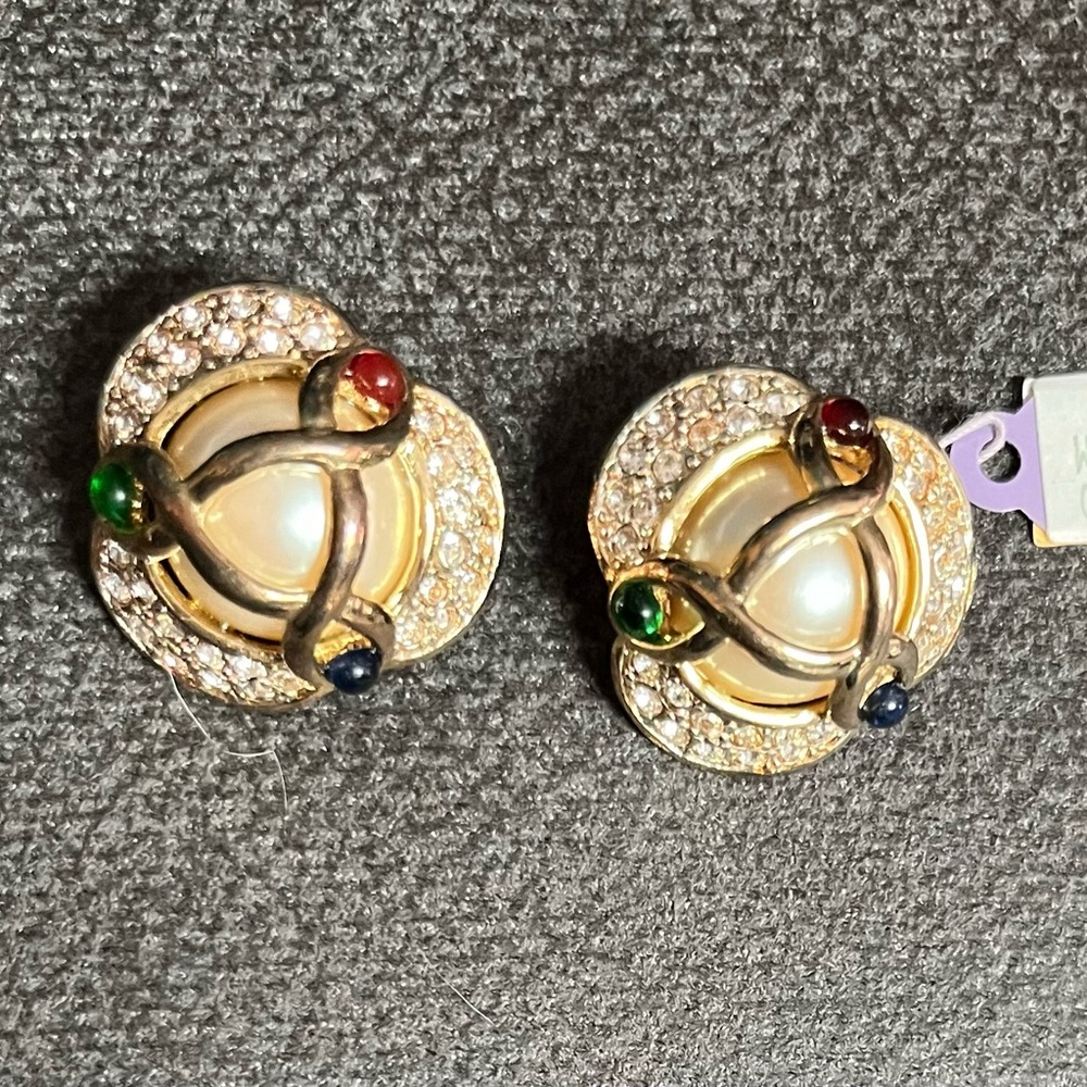 NOS Clip on faux pearl & jewel tone cabachon earrings.